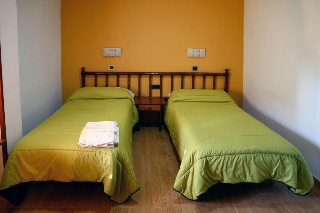 Hostal Muralla Plasencia Εξωτερικό φωτογραφία